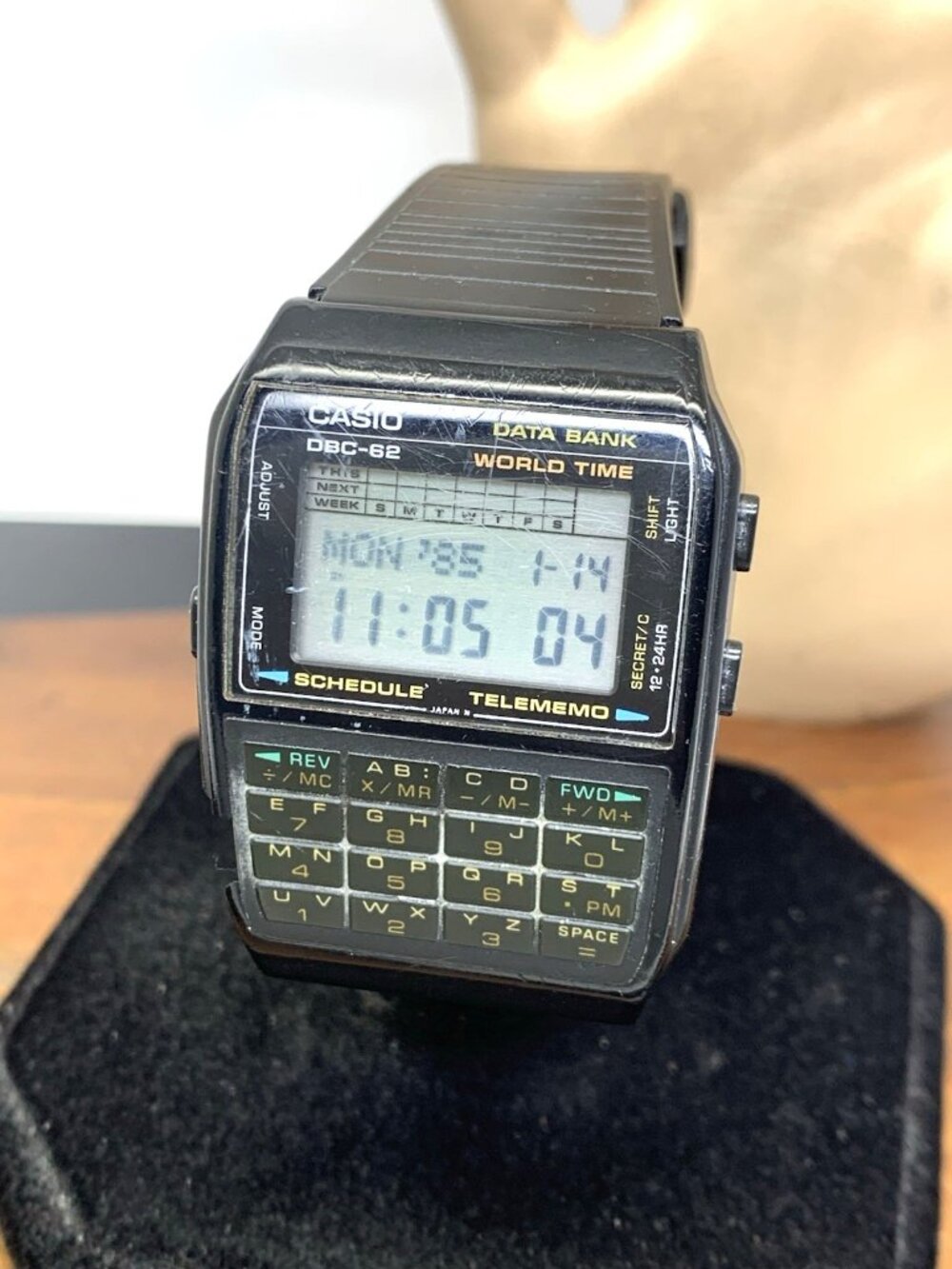Casio Men's Watch DBC-62 Databank Vintage 1980's Digital Quartz Black Resin 33mm
